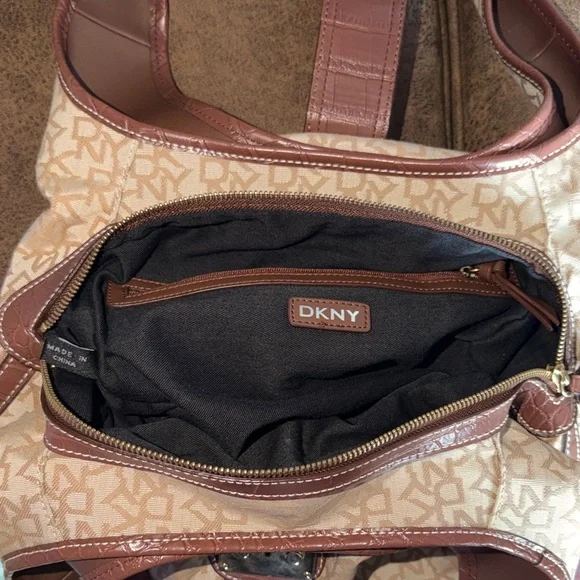 DKNY Beige and Brown Monogram Shoulder Bag - Picture 10 of 12